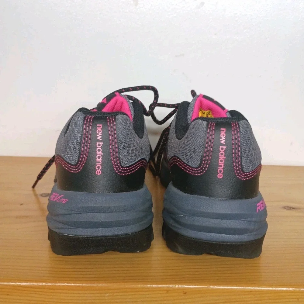NEW BALANCE Women's Sz 6 Industrial 589 Work Shoes Gray Composite Toe Sneakers